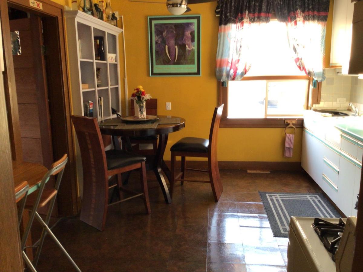 Nisku Guest House Exterior foto